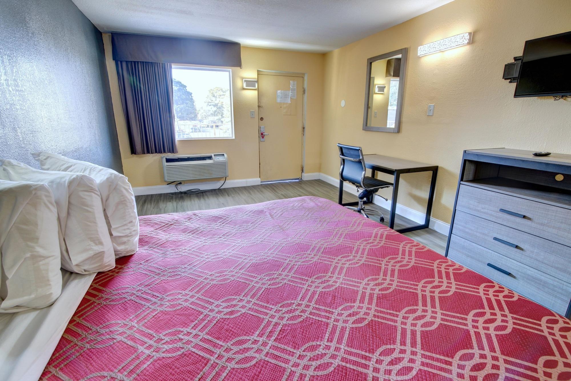 Econo Lodge At Military Circle Норфолк Екстер'єр фото