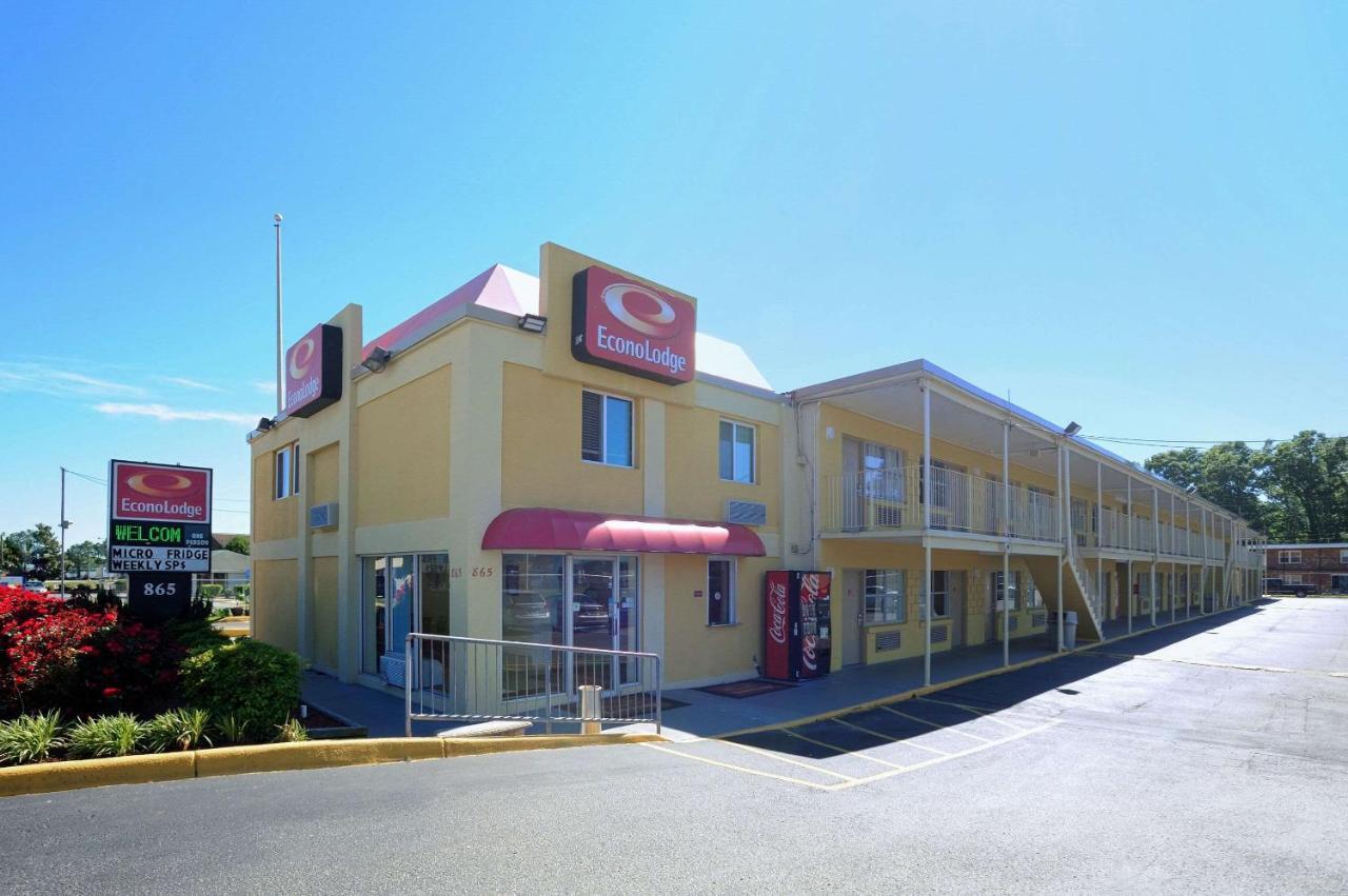 Econo Lodge At Military Circle Норфолк Екстер'єр фото